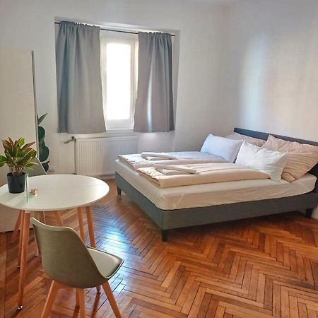 Apartment Lerchenfelder Strasse Vienna Luaran gambar